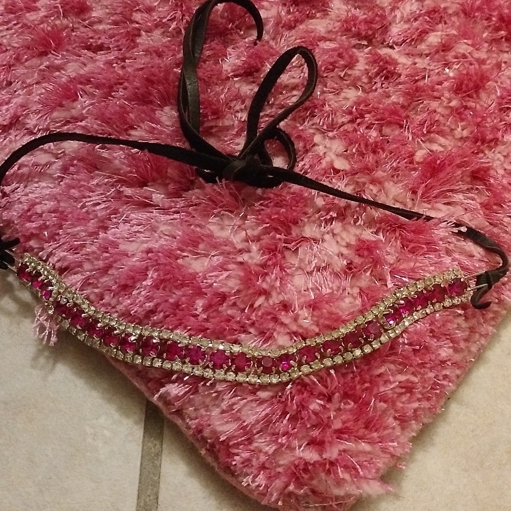 Sandra ling beautiful hot pink crystal choker